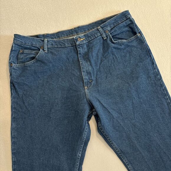 Wrangler 42x30 Premium Quality STRETCH Straight Leg Blue‎ Denim Jeans EXCELLENT - Picture 1 of 8